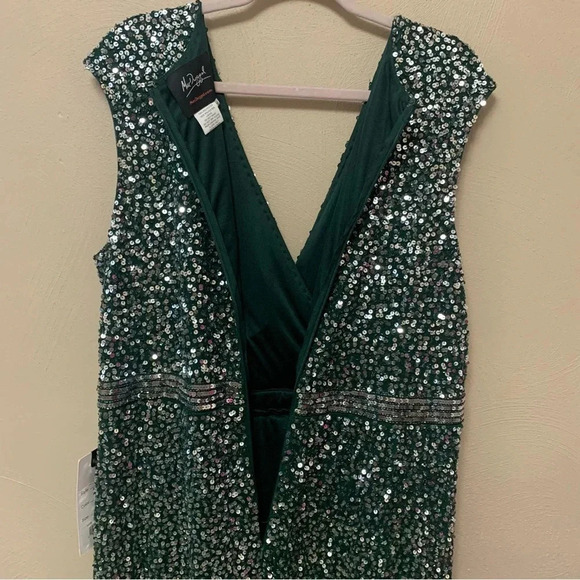 Mac Duggal Cap Sleeve Sequined High Slit Gown in Forest Green Size 16 NWT New - Picture 10 of 13